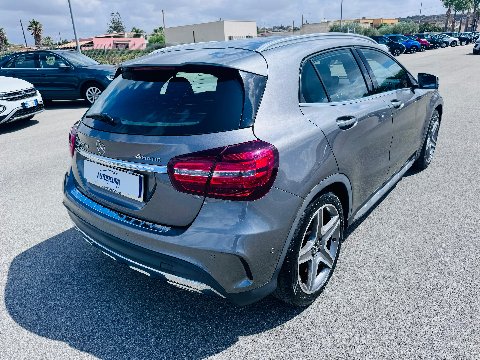 Mercedes-Benz GLA 220 D Automatic 4matic PREMIUM AMG Diesel