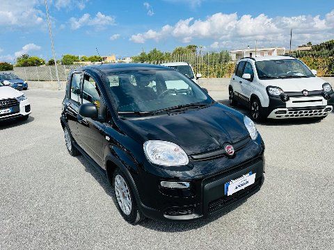 Fiat New Panda 1.0 FIREFLY HYBRID S&S 70 CV MY24 Elettrica / Benzina