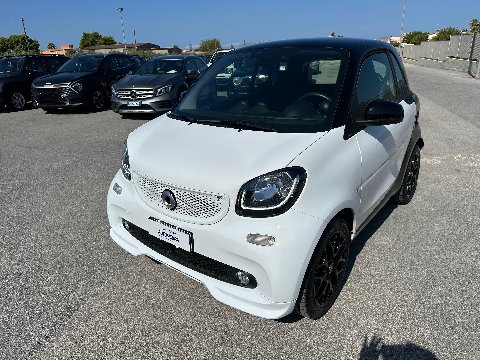 Smart Fortwo 1.0 71 CV TWINAMIC SUPERPASSION Benzina