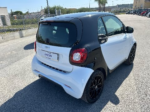 Smart Fortwo 1.0 71 CV TWINAMIC SUPERPASSION Benzina