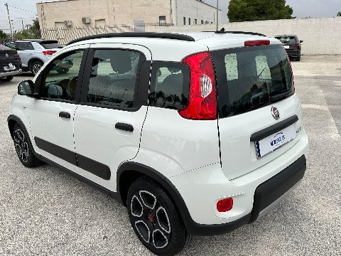 Fiat New Panda 1.0 FIREFLY HYBRID S&S 70 CV CITY LIFE Elettrica / Benzina