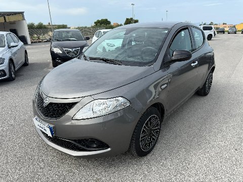 Lancia Ypsilon 1.2 69 CV GOLD Benzina