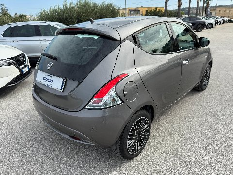 Lancia Ypsilon 1.2 69 CV GOLD Benzina