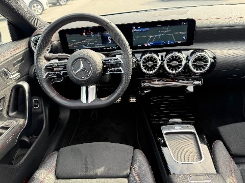 Mercedes-Benz CLA 200 d 150 CV AUTOMATIC AMG LINE PREMIUM NIGHT EDITION Diesel