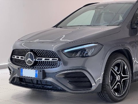 Mercedes-Benz GLA 200 d 150 CV AMG LINE PREMIUM NIGHT EDITION AUTOMATIC Diesel