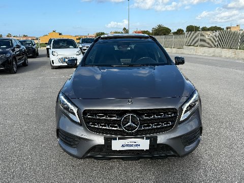 Mercedes-Benz GLA 200 d 136 CV AUTOMATIC PREMIUM AMG + TETTO Diesel