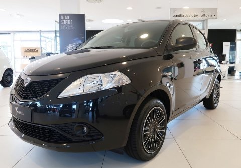 Lancia Ypsilon 1.0 FIREFLY 70 CV HYBRID SILVER PLUS KM0 Elettrica / Benzina