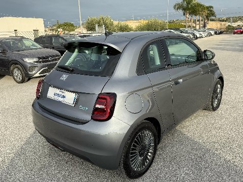 Fiat 500 e 3+1 action 118 CV 320 KM AUTONOMIA KM0 Elettrica