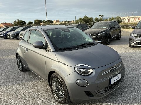 Fiat 500 e 3+1 action 118 CV 320 KM AUTONOMIA KM0 Elettrica