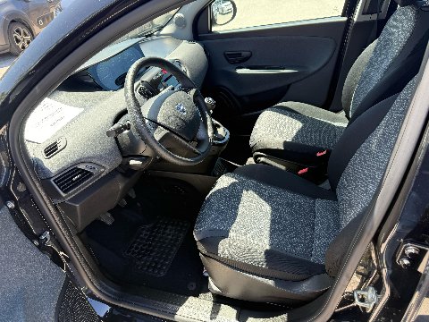 Lancia Ypsilon 1.0 FIREFLY 70 CV HYBRID SILVER 1400 KM!! Elettrica / Benzina