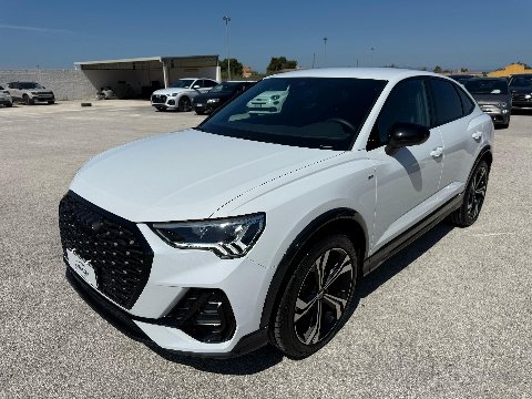 Audi Q3 35 SPB 2.0 TDI 150CV S TRONIC IDENTITY BLACK Diesel