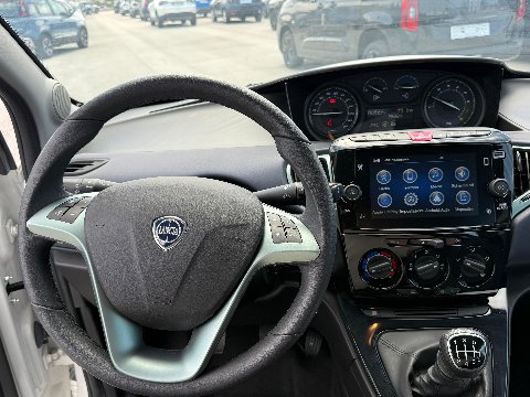 Lancia Ypsilon 1.0 FIREFLY 70 CV HYBRID PLATINO 2800 KM!!! Elettrica / Benzina