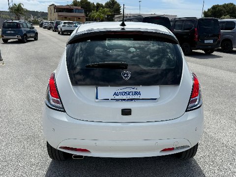 Lancia Ypsilon 1.0 FIREFLY 70 CV HYBRID PLATINO 2800 KM!!! Elettrica / Benzina