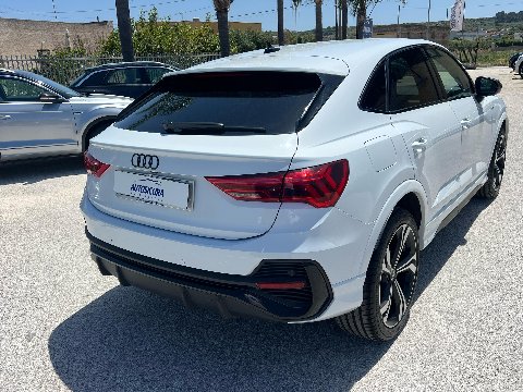 Audi Q3 35 SPB 2.0 TDI 150CV S TRONIC IDENTITY BLACK Diesel