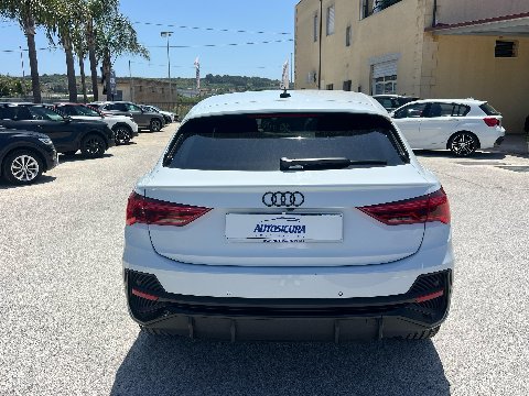 Audi Q3 35 SPB 2.0 TDI 150CV S TRONIC IDENTITY BLACK Diesel