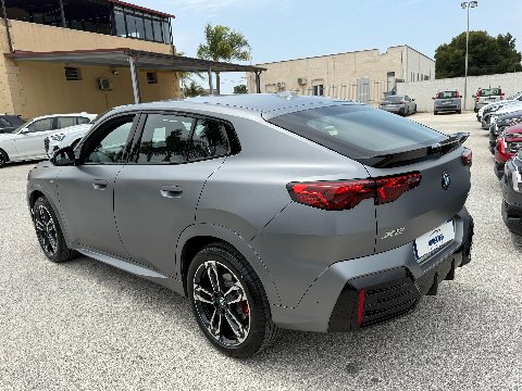BMW X2 sDrive18d 150 CV AUTO M SPORT PRO MY25 700KM!!! Elettrica / Diesel