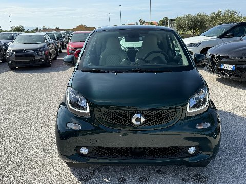 Smart Fortwo 0.9 TURBO 90 CV TWINAMIC BRITISCH GREEN Benzina