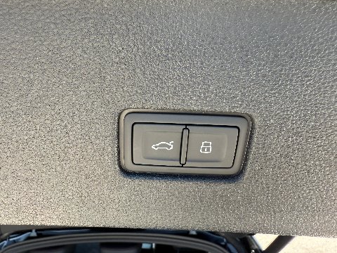 Audi Q8 50 TDI QUATTRO TIPTRONIC S LINE EDITION KM0 MY2025 Elettrica / Diesel