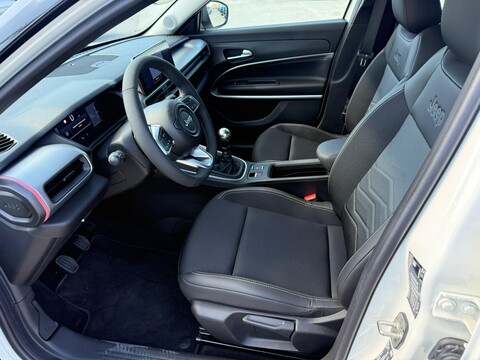 Jeep Avenger 1.2 100 CV SUMMIT B-COLOR KM0 MY2025 Benzina
