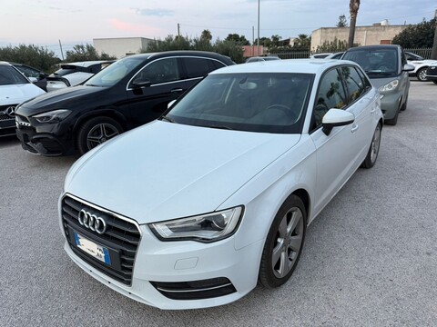 Audi A3 Sportback 1.6 TDI 105 CV AMBITION S-TRONIC Diesel