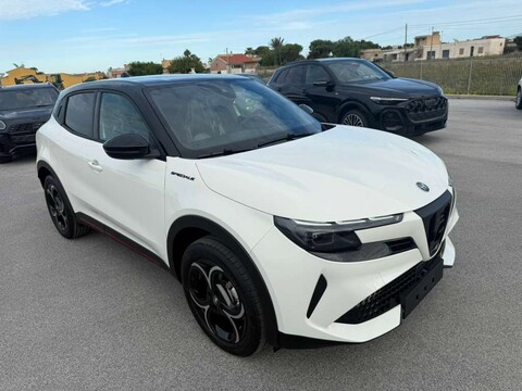 Alfa Romeo Junior 1.2 HYBRID 145 CV EDCT6 SPECIALE MY25 B-COLOR Elettrica / Benzina