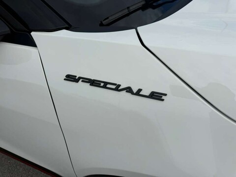 Alfa Romeo Junior 1.2 HYBRID 145 CV EDCT6 SPECIALE MY25 B-COLOR Elettrica / Benzina