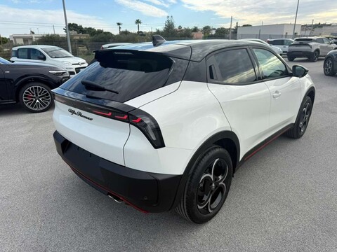 Alfa Romeo Junior 1.2 HYBRID 145 CV EDCT6 SPECIALE MY25 B-COLOR Elettrica / Benzina