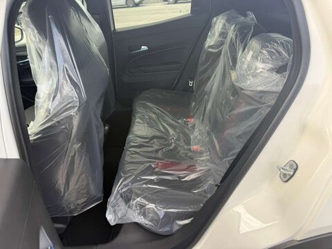 Alfa Romeo Junior 1.2 HYBRID 145 CV EDCT6 SPECIALE MY25 B-COLOR Elettrica / Benzina