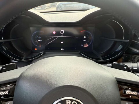 Alfa Romeo Junior 1.2 HYBRID 145 CV EDCT6 SPECIALE MY25 B-COLOR Elettrica / Benzina