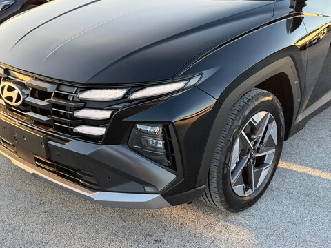 Hyundai Tucson 1.6 CRDi 48V BUSINESS 2WD DCT KM0 MY25 Elettrica / Diesel