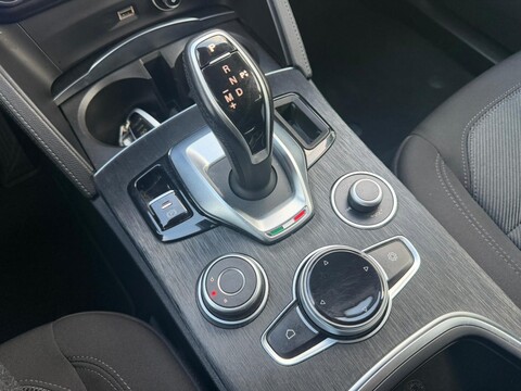 Alfa Romeo Stelvio 2.2 Turbodiesel 160 CV AT8 RWD SUPER Diesel