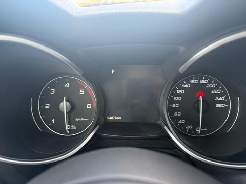 Alfa Romeo Stelvio 2.2 Turbodiesel 160 CV AT8 RWD SUPER Diesel