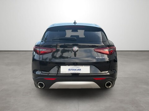 Alfa Romeo Stelvio 2.2 Turbodiesel 160 CV AT8 RWD SUPER Diesel