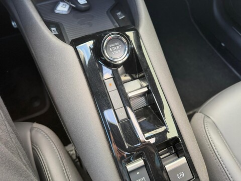 Alfa Romeo Junior 1.2 HYBRID 136 CV EDCT6 SPECIALE MY25 + TETTO Elettrica / Benzina