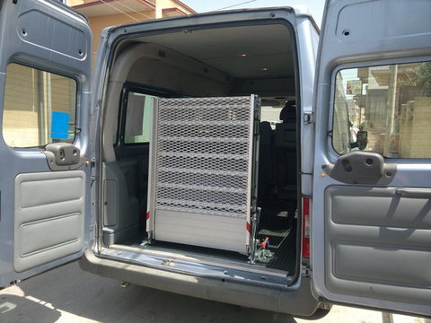 Allestimento (rampa pieghevole)