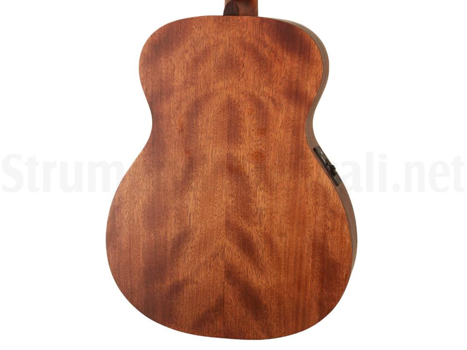 CHITARRA ACUSTICA ELETTRIFICATA SIGMA 000ME