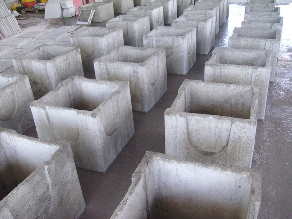 Pozzetti in cemento Manufatti in Cemento Fortunato