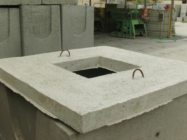 Coperchi ispezionabili Manufatti in Cemento Fortunato