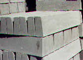 Ciglioni, cordoli e canalette  in cemento Manufatti in Cemento Fortunato