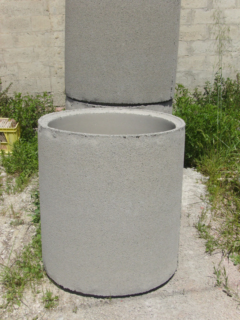 Tubi in cemento rotocompressi Manufatti in Cemento Fortunato