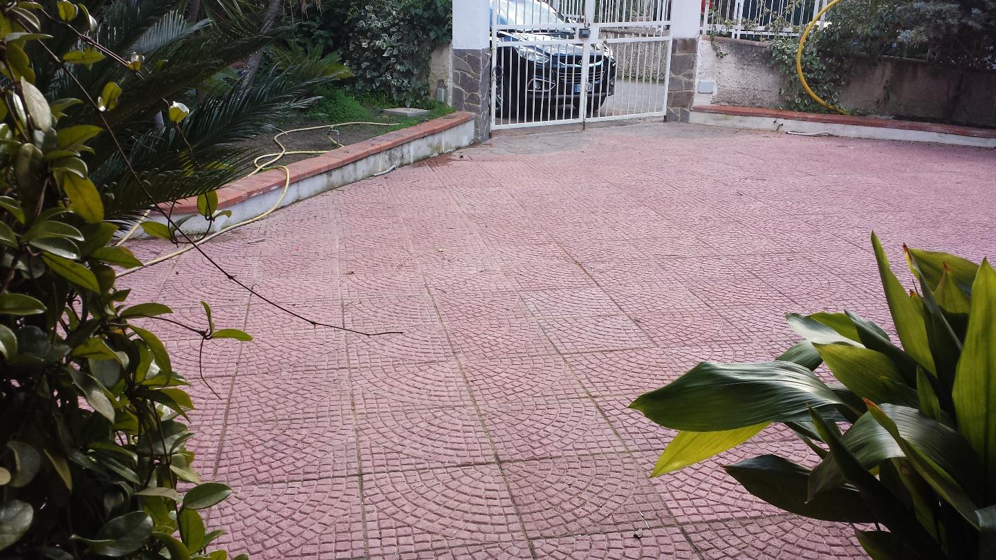 Pavimentazione per esterni manufatti in cemento fortunato ... Pavimenti per esterni in cemento