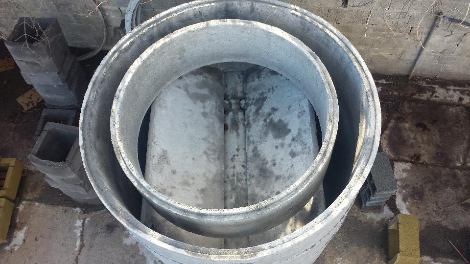 Tubi in cemento rotocompressi Manufatti in Cemento Fortunato