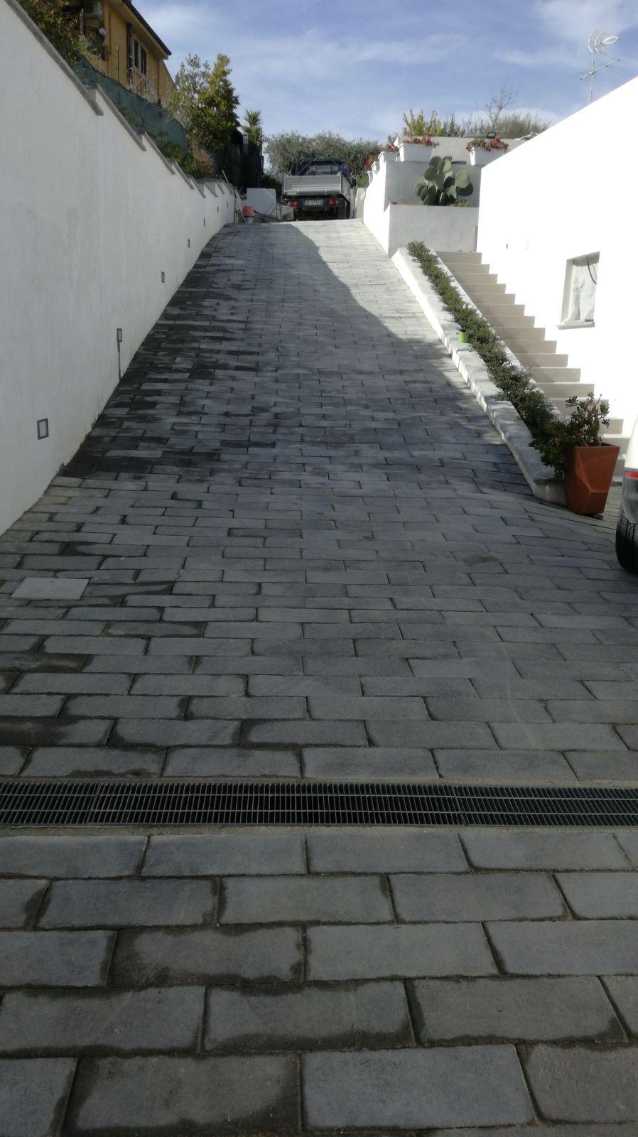 Pavimenti in cemento vibrati Manufatti in Cemento Fortunato