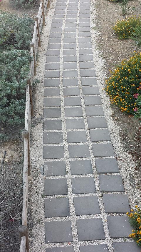 Pavimenti in cemento vibrati Manufatti in Cemento Fortunato