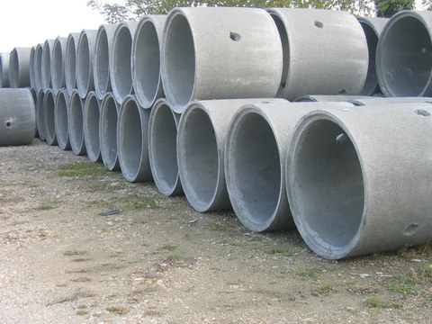 Tubi in cemento rotocompressi Manufatti in Cemento Fortunato
