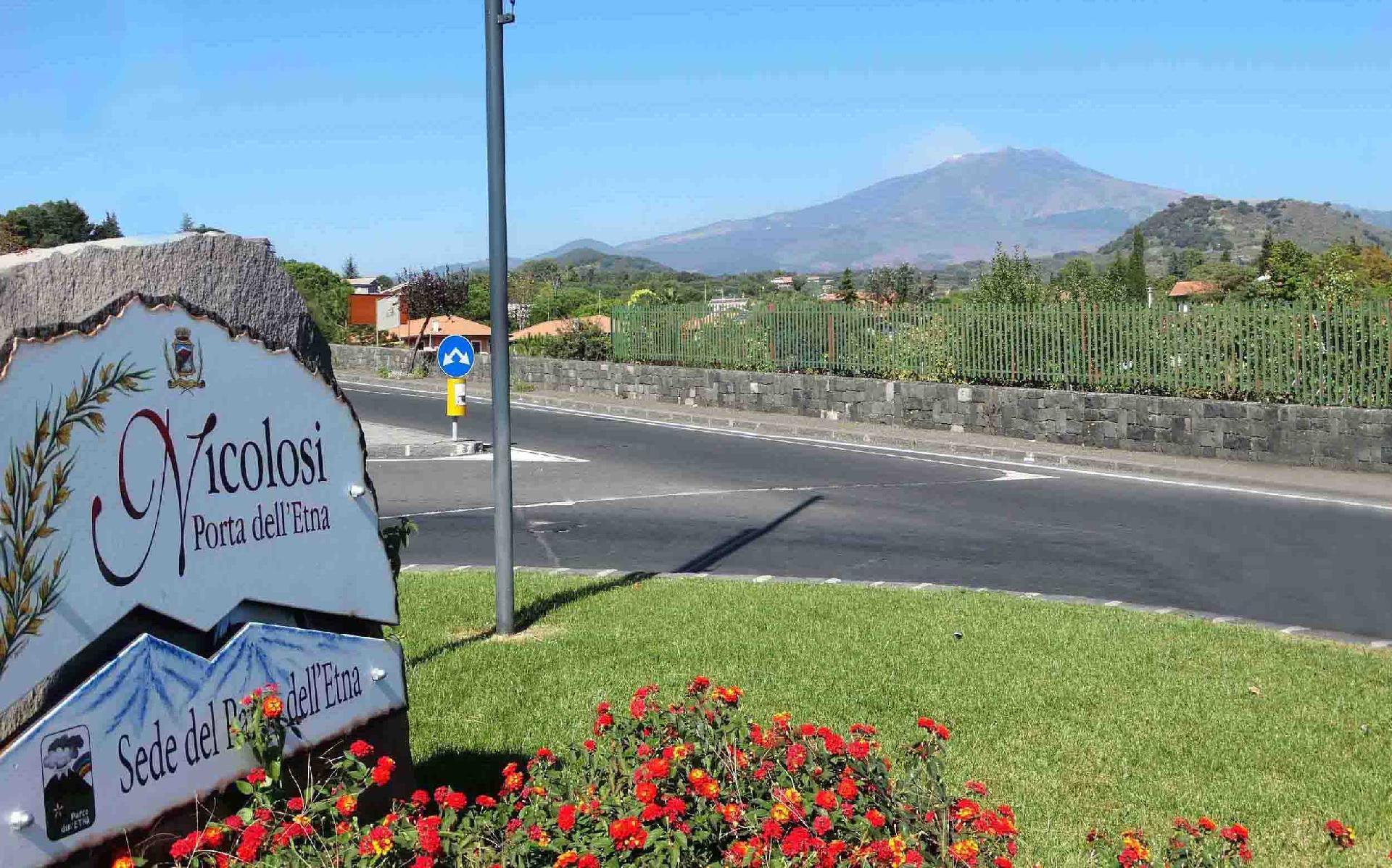 NICOLOSI