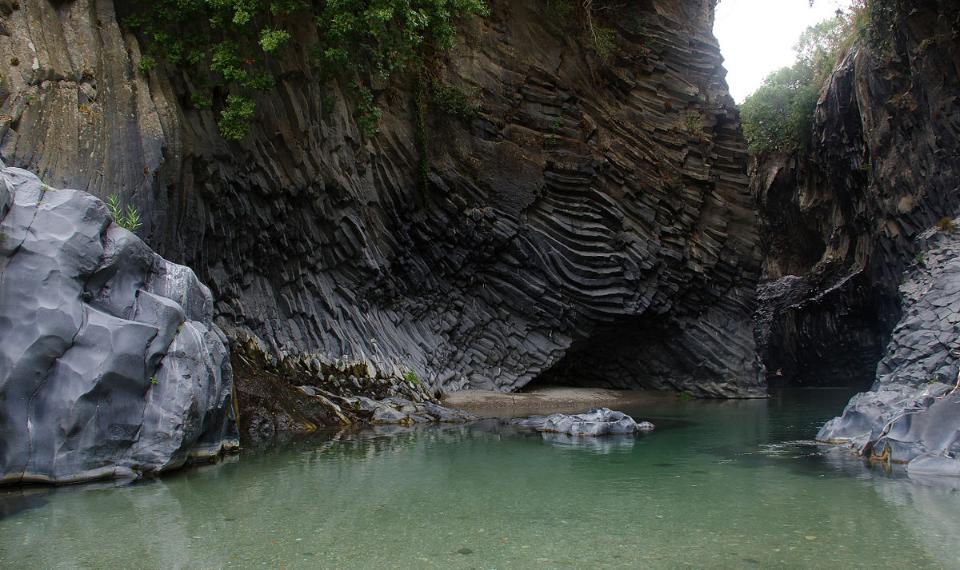 GOLE ALCANTARA