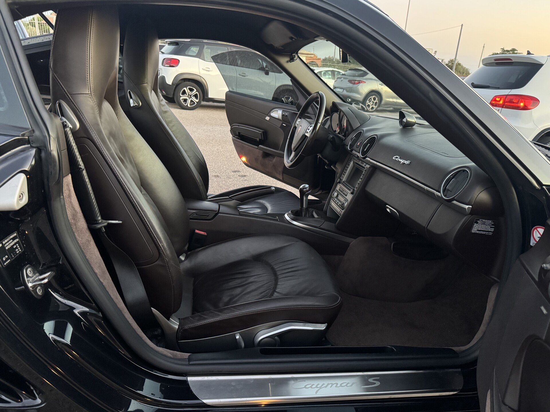 Porsche Cayman Benzina