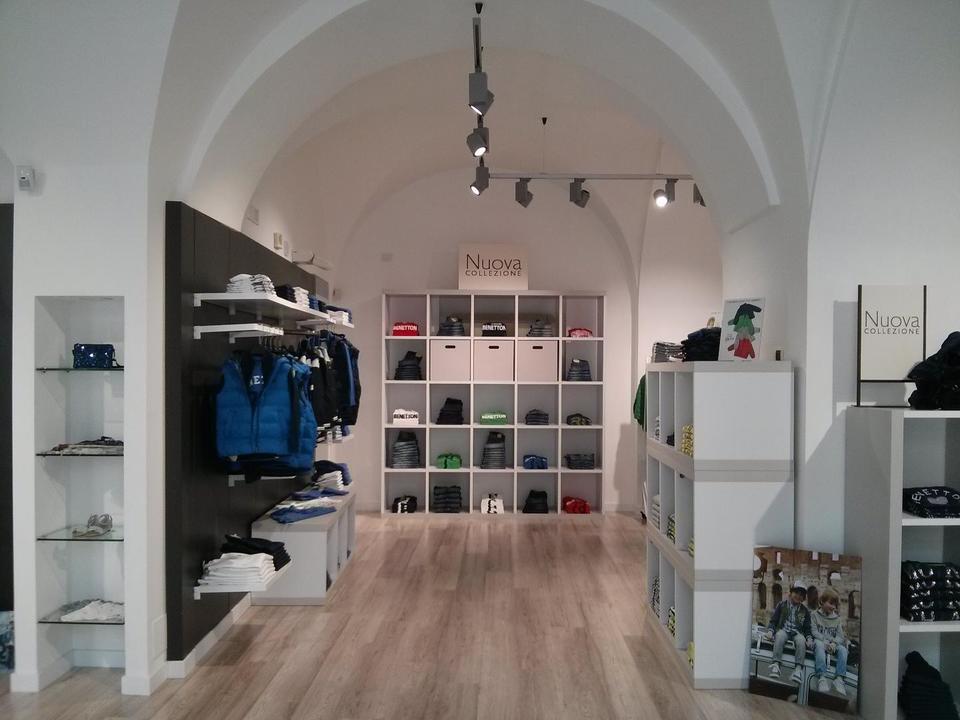 UNITED COLORS OF BENETTON 012 Giarre
