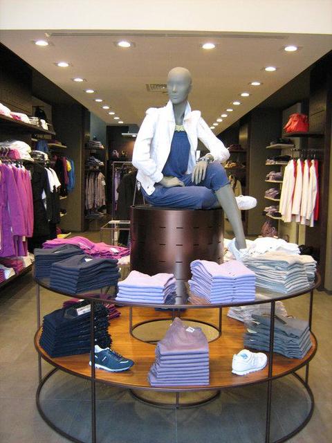 UNITED COLORS BENETTON Giarre